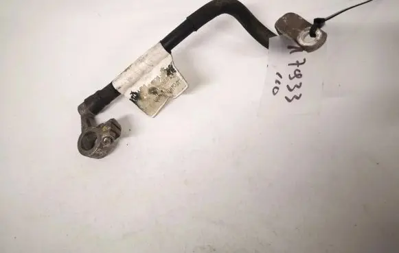 Skoda Octavia Mk2 (1Z) Positive cable (battery)