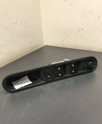 Renault Espace - Grand espace IV Electric window control switch 0012126