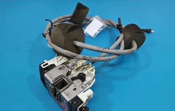 Mercedes-Benz Vito Viano W447 Rear door lock A4477304000 IMPRK1604418