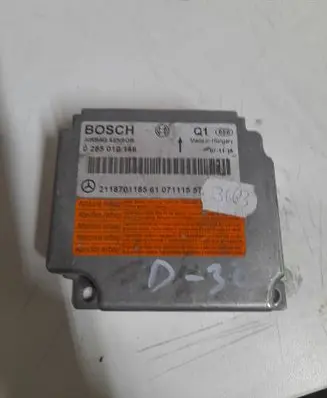 Mercedes-Benz E W211 Airbag control unit/module 0285010146 2118701185 0107111557