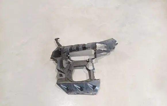 BMW X6 G06 Front bumper mounting bracket 51118069947 8069947