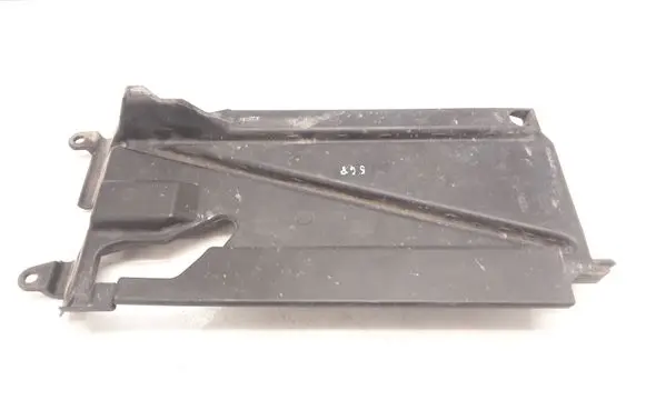 Toyota Yaris Radiator cooling fan shroud