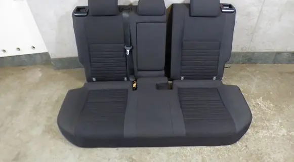 Toyota Auris E180 Second row seats CARTKANAPA