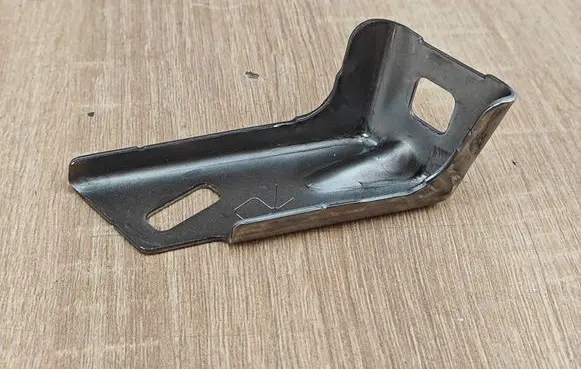 BMW 5 G30 G31 G38 Muffler mount bracket/holder 9297650