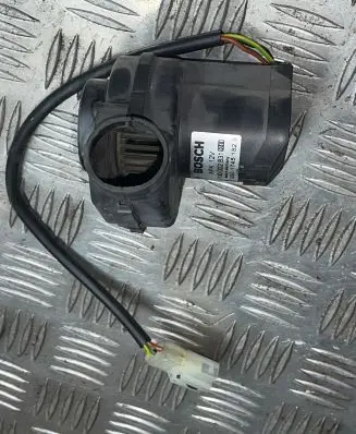 BMW 5 E39 Engine control unit/module fan 0130002831 129017451829