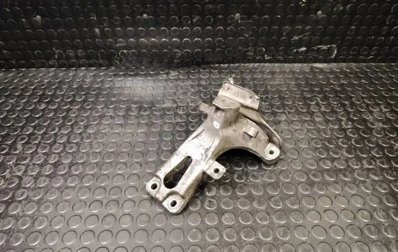 Audi A8 S8 D4 4H Engine mounting bracket 4g0199308e