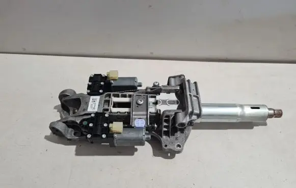 Mercedes-Benz C W205 Steering wheel axle A2054608701