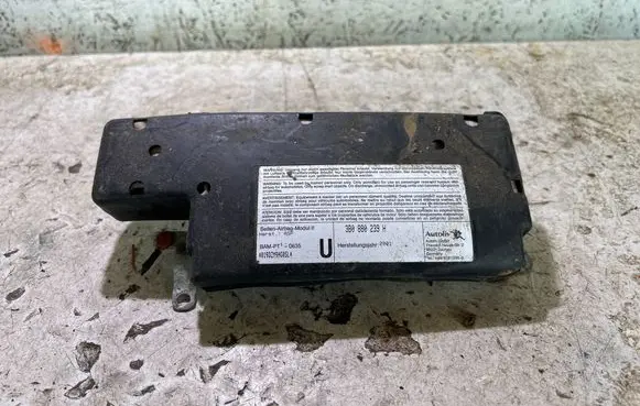 Volkswagen PASSAT B5.5 Side airbag 3B0880239