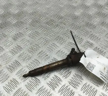 Jaguar XJ X350 Fuel injector 5U3Q9K546AA
