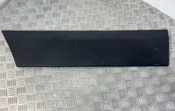 Mercedes-Benz Sprinter W901 W902 W903 W904 Front door trim (molding) A9066900162 12533998 A9066904982
