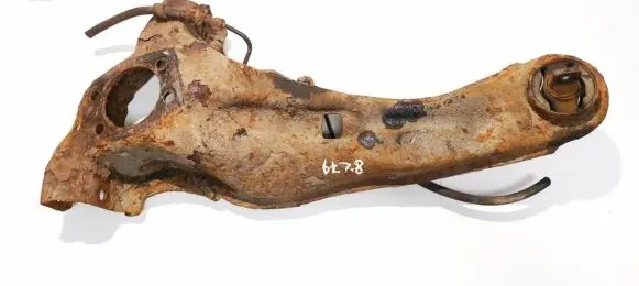 Rear upper control arm/wishbone