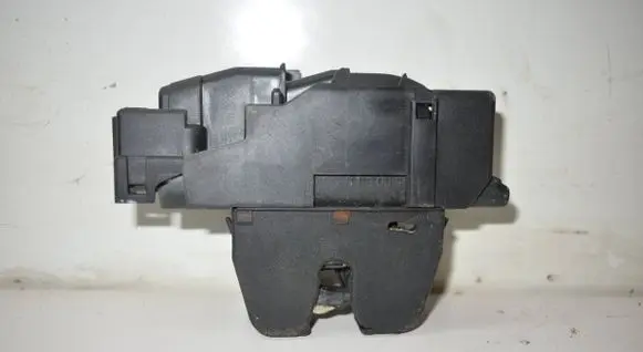 Citroen C4 II Tailgate/trunk/boot lock/catch/latch 9804762080