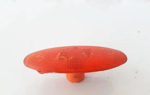 Front fender indicator light