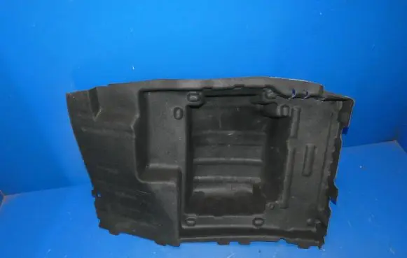 Mercedes-Benz C W205 Trunk/boot floor carpet liner 