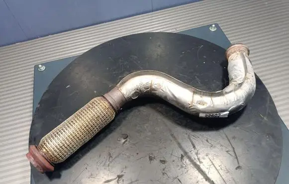 Opel Mokka Exhaust manifold 2104324x