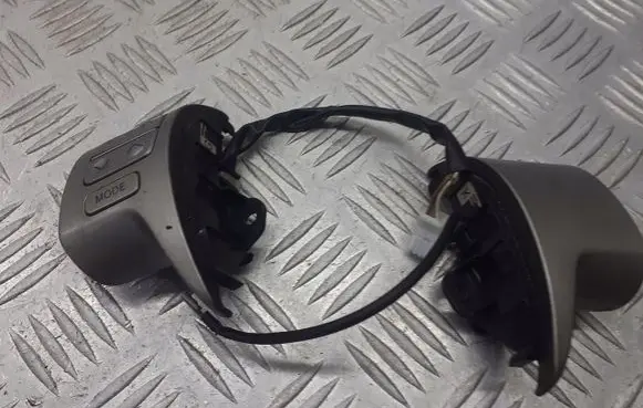 Toyota Corolla E140 E150 A set of switches 