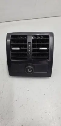 Audi A6 S6 C5 4B Rear air vent grill 4B0819203