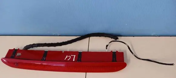 Volkswagen Touran III Third/center stoplight 1T0945087B