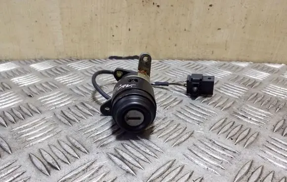 Audi 80 90 S2 B4 Tailgate exterior lock 