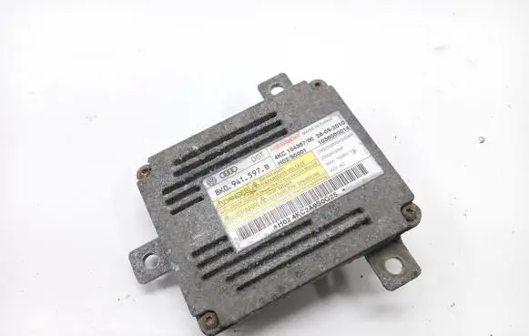 Volkswagen PASSAT B7 Headlight part 8K0941597B