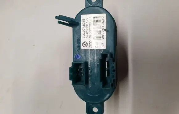 Audi Q7 4L Heater blower fan relay 7L0907521B