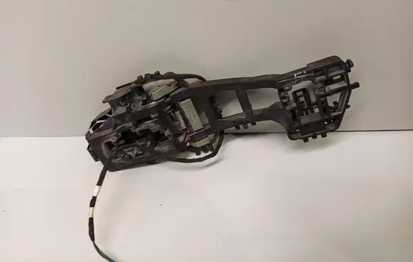 Ford Kuga I Front door exterior handle/bracket 3M51R21978