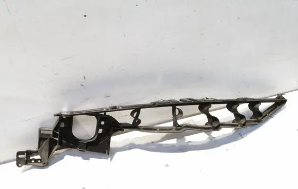 BMW X6 E71 Fender mounting bracket 7157989 10503410
