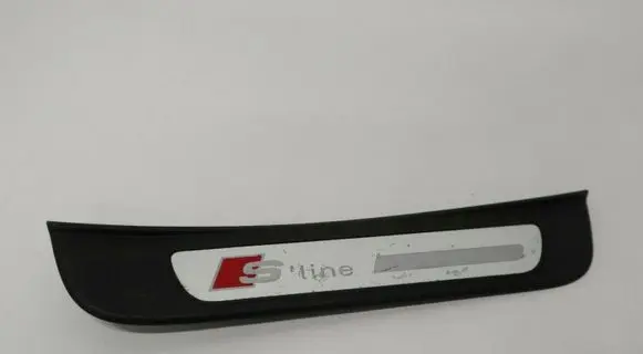 Audi A5 Sportback 8TA Rear sill trim cover 8T8853376B