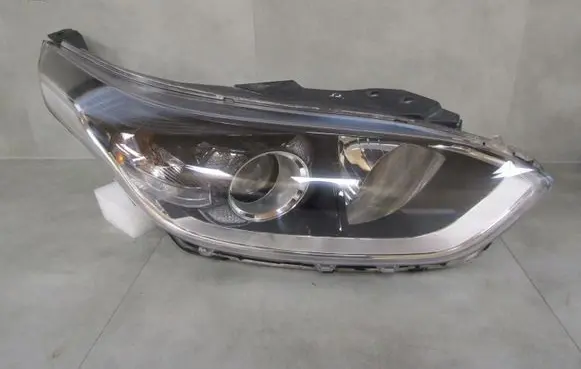 KIA Ceed Headlight/headlamp 92102J7050