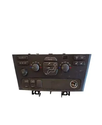 Volvo XC70 Climate control unit 8691950