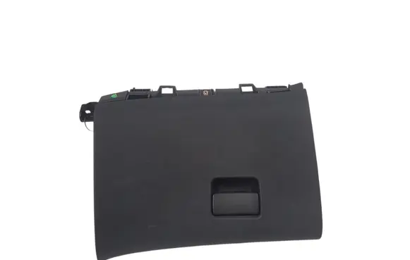 Opel Astra J Glove box