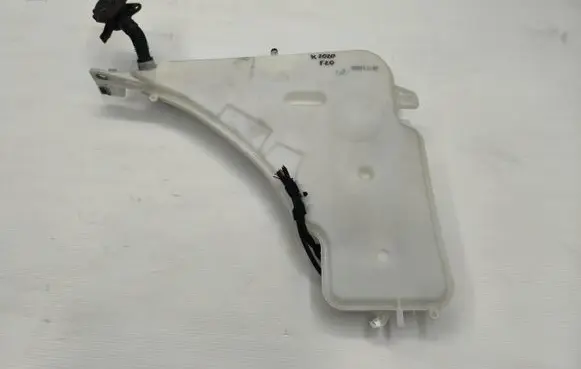 BMW 1 F20 F21 Windscreen/windshield washer pump 7241673