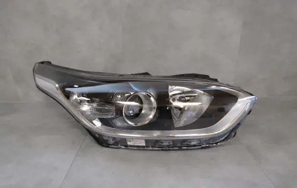 KIA Ceed Headlight/headlamp 9210217050 3J05RH05 92102J7050