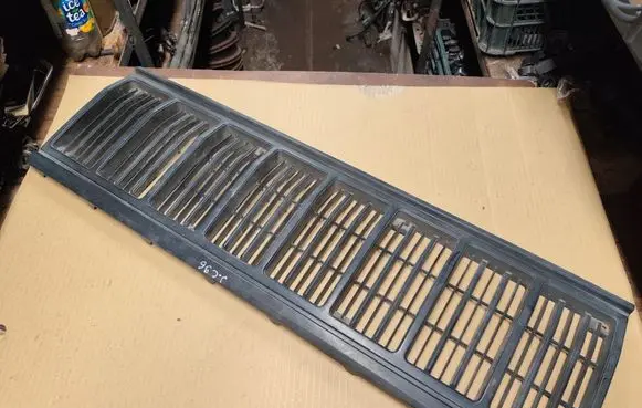 Jeep Cherokee XJ Front grill 55034043