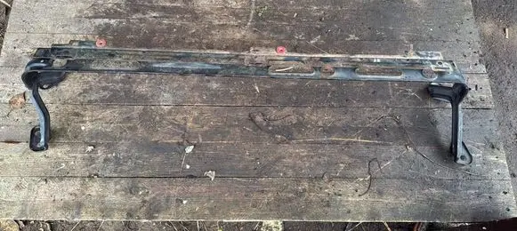 Volvo S40 Bottom radiator support slam panel 