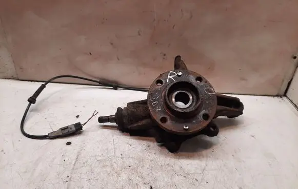 Peugeot 308 Front wheel hub