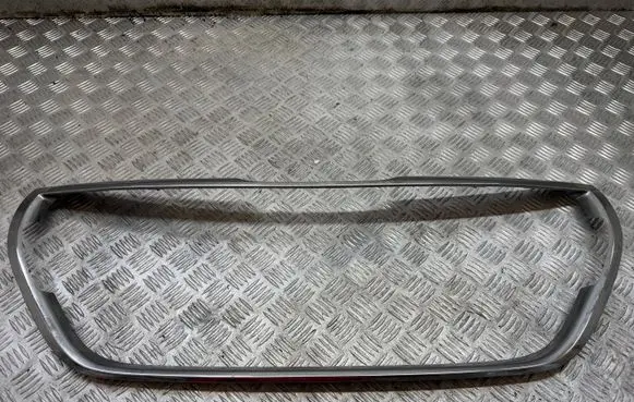 Peugeot 208 I Front bumper upper radiator grill 9810530077