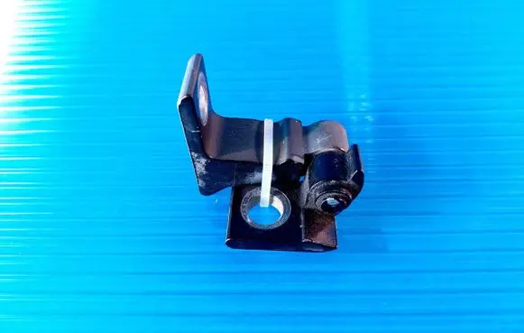 Audi A6 Allroad C7 Front door upper hinge 4G0831402B