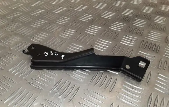 Toyota Auris E180 Engine mounting bracket