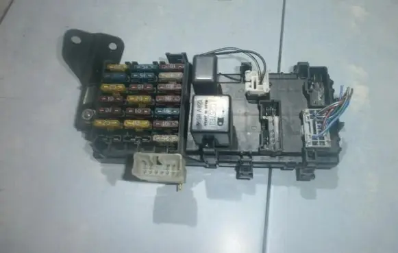 Mitsubishi Colt Fuse box set