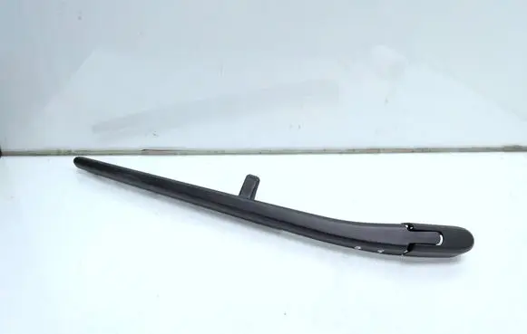 Chevrolet Captiva Rear wiper blade arm 