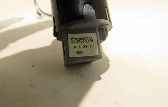 Seat Arona Engine start stop button switch 575959839A