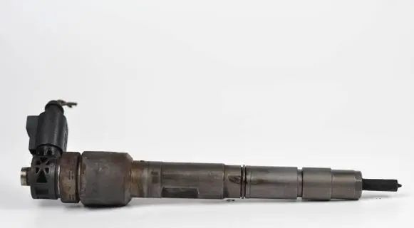 Audi A4 S4 B8 8K Fuel injector 03L130277J