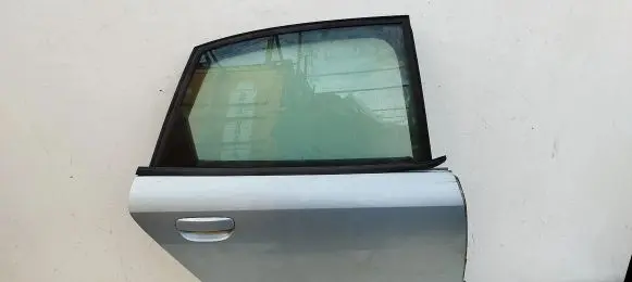 Audi A4 S4 B6 8E 8H Rear door
