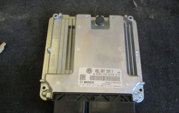 Volkswagen Transporter - Caravelle T5 Engine control unit/module 03L907309K