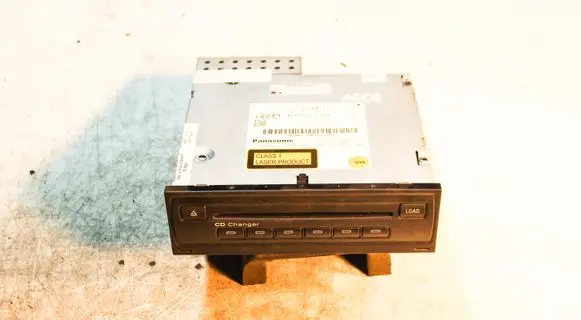 Audi A6 S6 C6 4F CD/DVD changer 4E0910110E