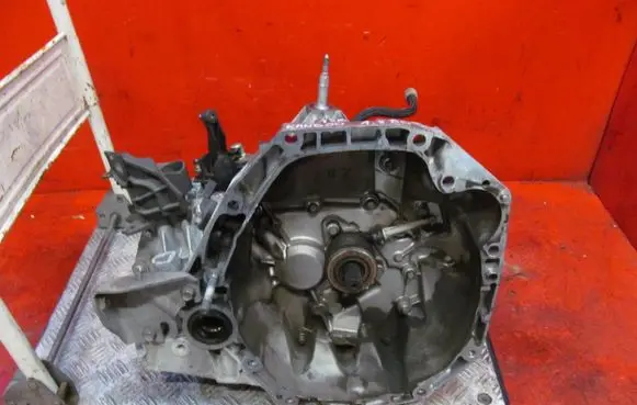 Renault Kangoo II Manual 5 speed gearbox JR5S078