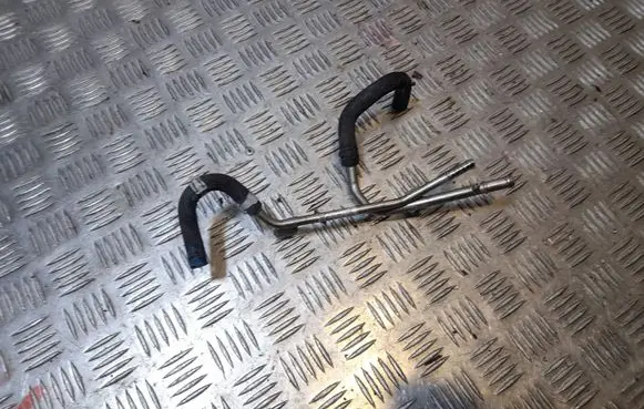 Volkswagen PASSAT CC Fuel line pipe 04L201360T
