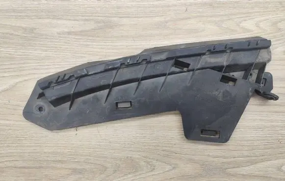 Volvo XC70 Front bumper mounting bracket 30796387 BP3EA