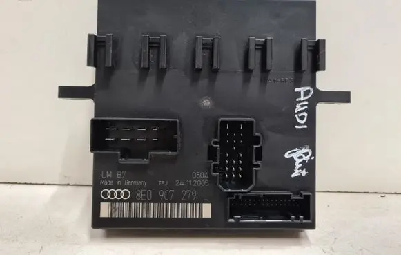 Audi A4 S4 B7 8E 8H Comfort/convenience module 8E0907279L 24112005